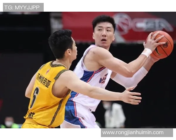 韩硕：从篮球场上的新星到职业生涯的辉煌之路探秘